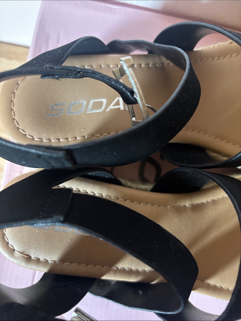 Soda Woman’s  Black Espadrille Platform Sandals, Size 6 - Picture 5 of 8